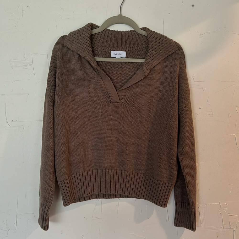 Pullover sweater